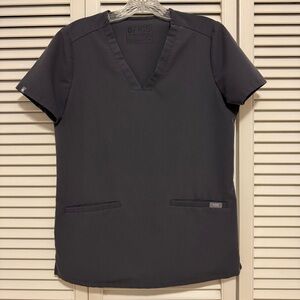 FIGS Casma three pocket scrub top